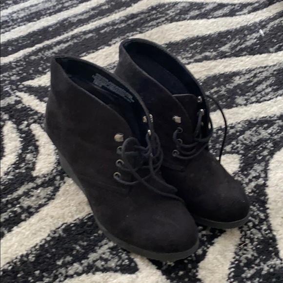 merona lace up suede wedge booties - Picture 6 of 6